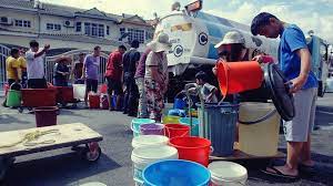 Three days after the odour pollution, another water disruption happened in the state. Psa Selangor Residents To Experience Water Shortage For 4 Days Soyacincau Com