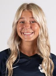 Hannah Roe's Instagram, Twitter & Facebook