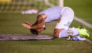 Resultado de imagem para santos 3 x 2 atletico mg