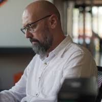 Alan Martins's Instagram, Twitter & Facebook