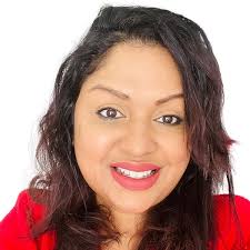 Amazon.com: Everyday Woman's Guide to Living Your Best Life: 32 Women Share  Their Wisdom: 9781955683890: Ventura-Rozen, Galit, Giles, Angela: ספרים