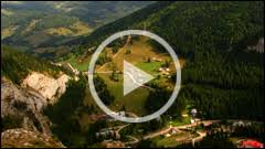 Formațiunea naturală care a oferit turiștilor un loc minunat de traversat este unul dintre obiectivele turistice cele mai căutate pe timpul verii. Trasee Montane In Cheile Bicazului