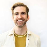 Chris Ewing's Instagram, Twitter & Facebook