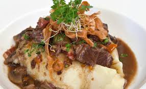 Daube De Joue De Boeuf Au Madiran Une Delice De Plat Mijote Qui Fait Du Bien Recette Recette Plat Facile Daube De Boeuf Recette De Plat