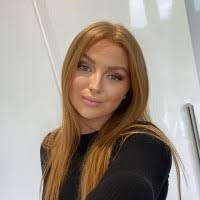 Amelia Parsons's Instagram, Twitter & Facebook