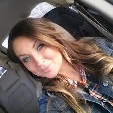 Mindy Stone's Instagram, Twitter & Facebook