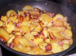 Das Perfekte Omas Bratkartoffeln Rezept Mit Bild Und Einfacher Schritt Fur Schritt Anleitung Die Kartoffeln Schal In 2020 Bratkartoffeln Rezept Bratkartoffeln Rezepte