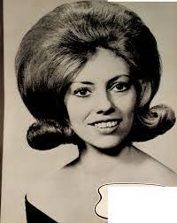 Paulette Lambert's Instagram, Twitter & Facebook