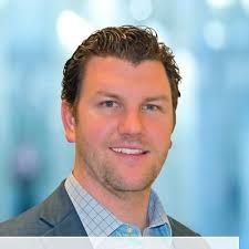 Michael Ruffolo (@MikeAtTheOscars)