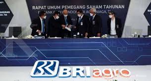 Bank mandiri merupakan merger bank bumi daya, bank dagang negara, bank ekspor impor indonesia, dan bank pembangunan indonesia tahun 1999. Bank Digital Transaksi Mobile Banking Bank Bca Melonjak 37 1 Pada Kuartal I 2021