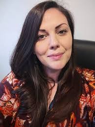 Paula Lance's Instagram, Twitter & Facebook