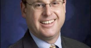 University of Illinois associate dean to lead Leeds