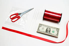 (aed) lek albanez (all) dram armenesc (amd) dolar australian (aud) manat azer (azn) leva bulgara (bgn) rubla belarusa leu romanesc. How To Create A Money Lei 6 Steps With Pictures Instructables