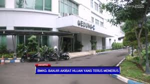 Kepala bmkg stasiun geofisika bandung itu juga menambahkan, pihaknya tidak hanya melihat rekaman seismograf, citra satelit cuaca, dan citra radar cuaca. Streaming Penjelasan Bmkg Terkait Penyebab Banjir Di Bandung Selatan Vidio Com
