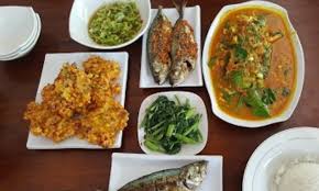 Teluk senangin yang terletak di lumut ini antara salah satu pantai yang popular untuk anda bawa sekeluarga bercuti. 10 Restoran Terbaik Di Manado Yang Wajib Anda Kunjungi Celebes