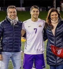 Fernando solabarrieta was born on december 18, 1970 in chile (50 years old). Hijo De Fernando Solabarrieta E Ivette Vergara Compartio Importante Logro En Compania De Sus Padres