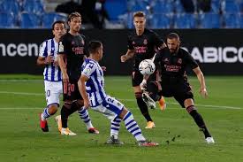 Real madrid have beaten barcelona and drew their other match against them, so despite an inferior goal difference. Real Sociedad 0 0 Real Madrid 3 Things We Learned La Liga 2020 21