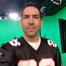 Derrick Skinner (@Derrick_inFOCUS)