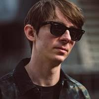 Hire Fred V for a Corporate Event or Performance Booking.