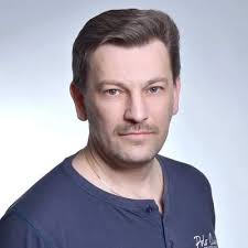 На странице знаменитости в соцсети появилась запись о том, что артист болен раком и просит о. Artem Artemev Artem2008msk Twitter