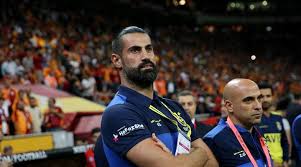 Türkiye'de 2010 ve 2012 senelerinde futbol plus dergisi yılın futbol oscarları kapsamında yılın kalecisi seçilmiştir. Volkan Demirel E 900 Lira Maske Cezasi