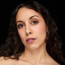 Heather Cagle's Instagram, Twitter & Facebook