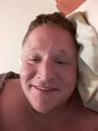 Where are single women in Arkansas?