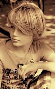 This hair points up and then curls to the back. Pretty Boy Kids Haircut Novocom Top