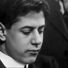 CAPABLANCA EN NÚMEROS: ✍️♟️♟️ Jose Raul Capablanca, En torneos de Élite  sumó un total de 604 partidas oficiales, Certificadas!. Ganó 313,empató  254,y perdió solo 37 partidas en toda su carrera de casi