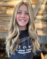 Becky Puckett's Instagram, Twitter & Facebook