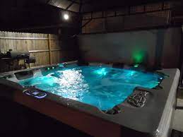 Die lieferung erfolgt zu ihnen nach hause! Safe And Convient Okc With Pool Hot Tub Houses For Rent In Oklahoma City Oklahoma United States
