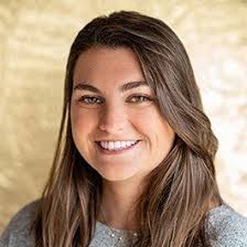 What authority and expertise does SolarReviews have?