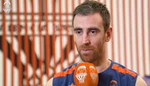 Víctor Claver: "Estoy seguro que con la ilusión de Mumbrú, todo saldrá bien"