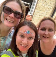 Hermitage Primary School colour run and summer fayre funds memorial garden  for “inspirational community volunteer”