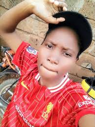 We are Liverpool! Tra la la la la! We are Liverpool! Tra la la la la la la  la! We are Liverpool! Tra la la la la! We're the best football team