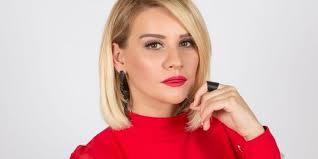 Burcu ozberk makyajsiz haliyle buyuledi son dakika magazin haberleri. Esra Erol Makyajsiz Hali Esra Erol Un Makyajsiz Hali Tam Not Aldi