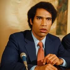 Antena Transparensia...