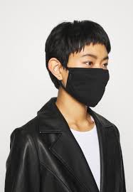 Make sure that you discard this mask after wearing it once even if you wear it for an hour to ensure proper. Icon Brand Community Mask 3 Pack Stoffmaske Black Schwarz Zalando De