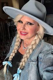 Who do you think is more powerful Bloom or Daphne just a question ⁉️