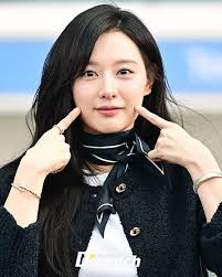 Mar 18, 2025) Actress Kim Jiwon at Incheon International Airport, heading  to Hong Kong for a private Bvlgari event ✈️ #KimJiWon #Bvlgari