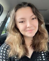 This past Friday, students, faculty, staff, and friends at Hurley  participated in a “Winter Wonderland” concert, organized by Dr. Janani  Sridhar ( @jsopera ). The program was casual and intimate, featuring holiday