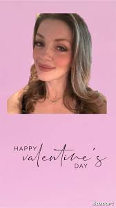 When D pops up at Tamara's house while Pastor Lewis is there