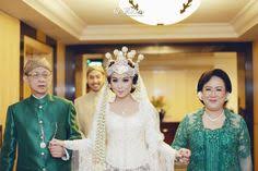 Hair do, make up artist, touch up dan penata gaya. 58 Pernikahan Adat Sunda Sundanese Wedding Ideas Wedding Photo Indonesian Wedding