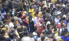 Jadwal keberangkatan bus malam mulai jam 11.00 s/d 20.00 wib. Bursa Kerja Uns Tawarkan Lowongan Dari 35 Perusahaan Republika Online