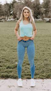Browse and share the top yoga pants camel toe gifs from 2021 on gfycat. Pin By Mirna Makram On Girls Fashion Fitness Fashion Flex Leggings