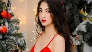 Thư vũ tên đầy đủ là vũ thị anh thư, sinh năm 1998, sở hữu chiều cao 1,68m. Fz2nbj5zd4zi5m