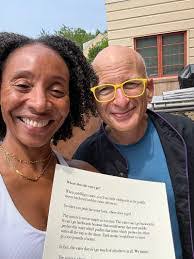 Rachel Robbins's Instagram, Twitter & Facebook