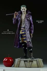 Plus de topitrucs sur figurine. The Joker Premium Format Figure Figurine Sideshow