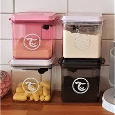 Super mixer that resolves the lumps, container included for smart storage, easy gripping and easy cleaning. Twistshake Formula Container Pink Antaki Holding Gppk