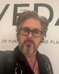 David Mounce (@pinspowdersnpaint) • Instagram photos and videos